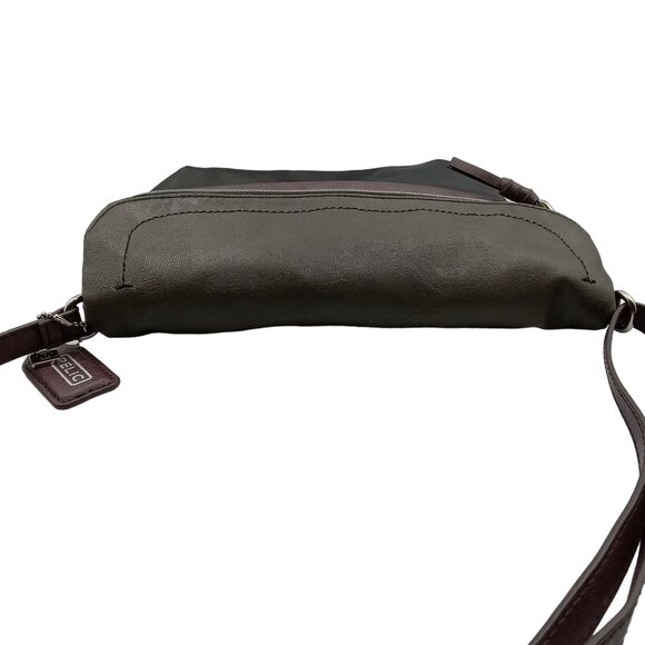 Relic Women's Multi-Color Crossbody Bag With Adjustable Strap & Multiple Pockets - Picture 11 of 12